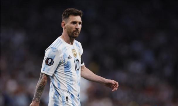 10月24日旗滨转债上涨0.07%，转股溢价率7.46%